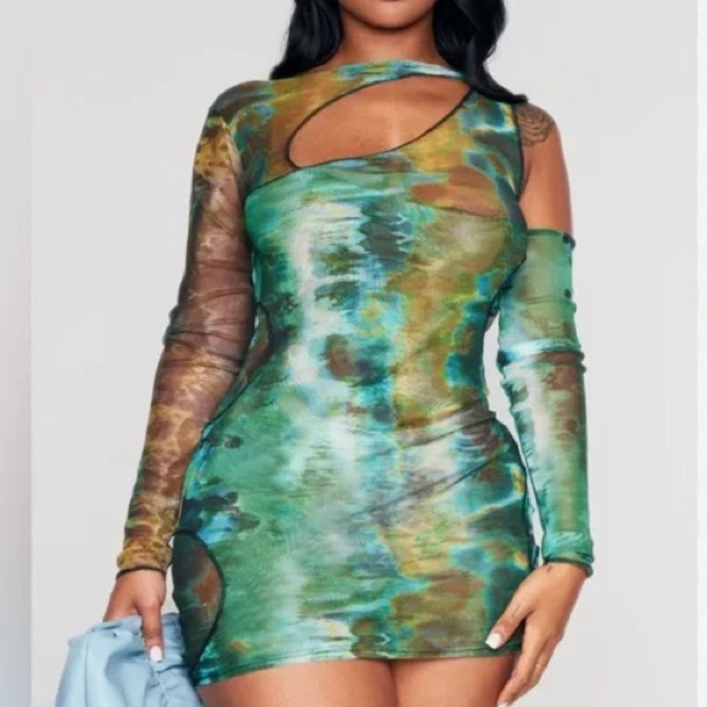 PrettyLittleThing | SHAPE GREEN PRINTED MESH ASYMMETRIC MULTI CUT OUT BODYCON